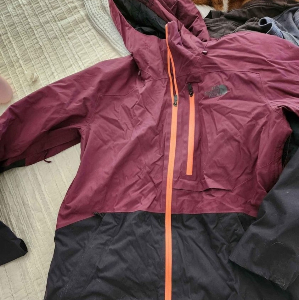 The North Face Mens Ski Coat